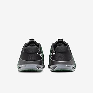 Amazon.com | Nike Interact Run (FD5431-009, Black/Gorge
